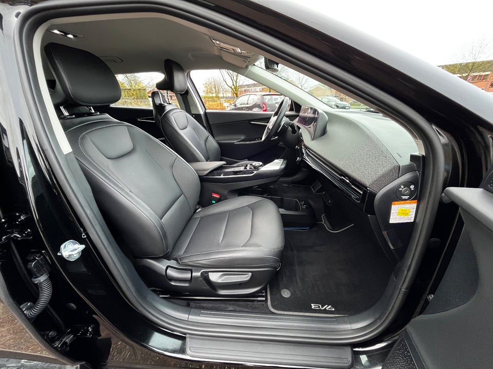 Kia EV6 77 Long Range Upgrade 5d