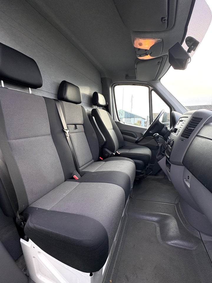 VW Crafter 2,0 TDi 163 Alukasse m/lift L 2d