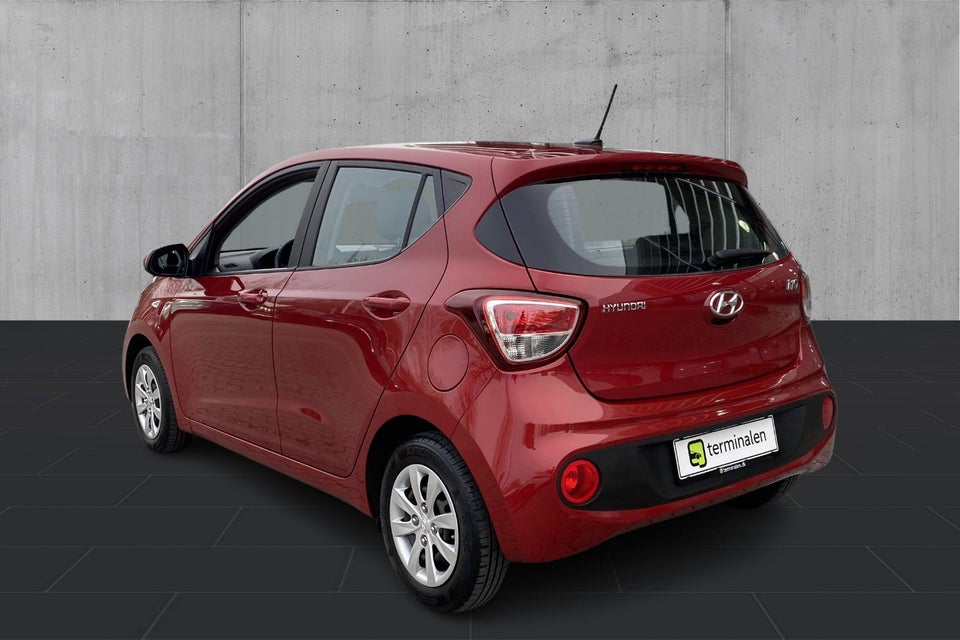 Hyundai i10 1,0 Touch 5d