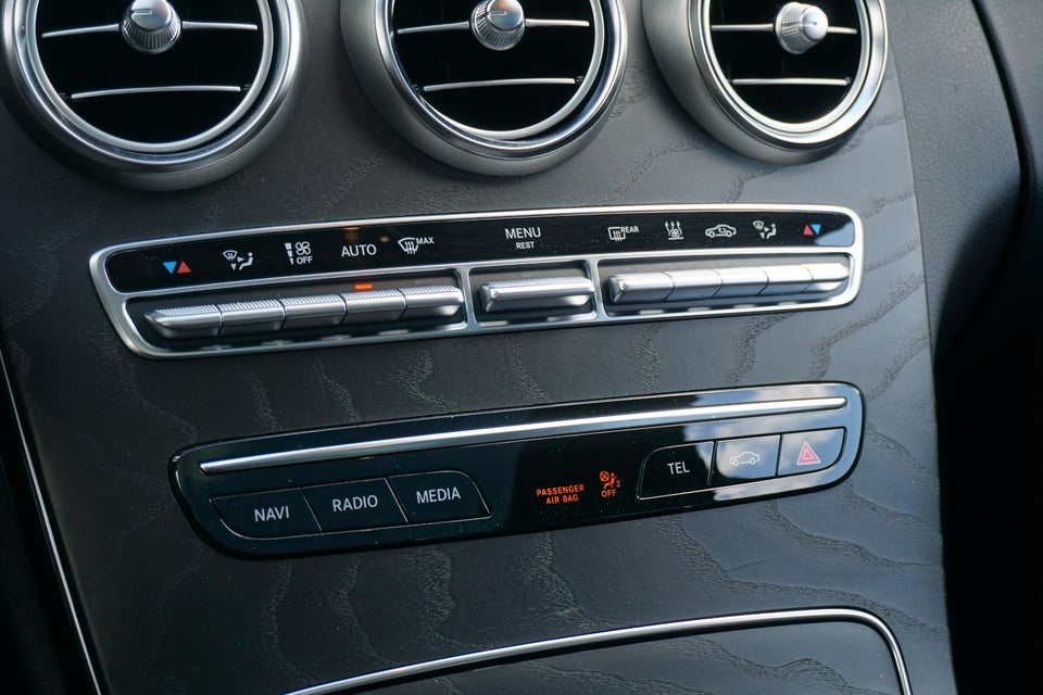 Mercedes C220 d 2,0 AMG Line stc. aut. 4Matic 5d