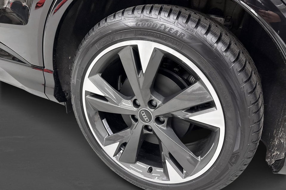 Audi Q4 e-tron 45 S-line Edition 5d