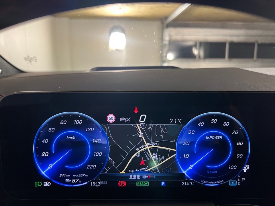 Mercedes EQA300 AMG Line 4Matic 5d