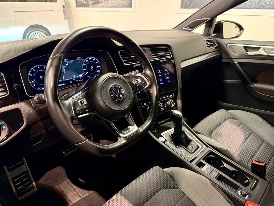 VW Golf VII 1,5 TSi 150 R-line DSG 5d