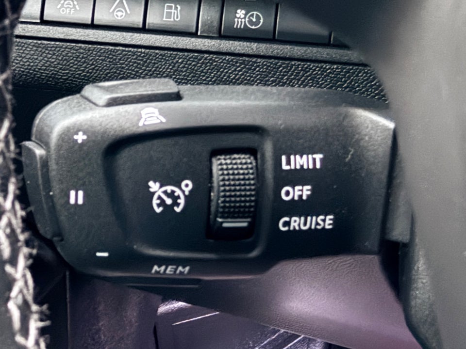 Peugeot 3008 1,6 Hybrid Allure Pack EAT8 5d
