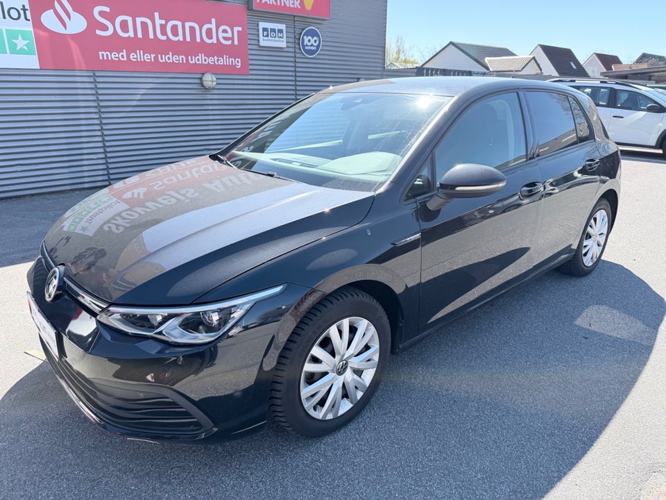 VW Golf VIII 1,5 TSi 130 Life 5d