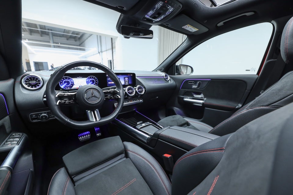 Mercedes EQA350 AMG Line Premium 4Matic 5d