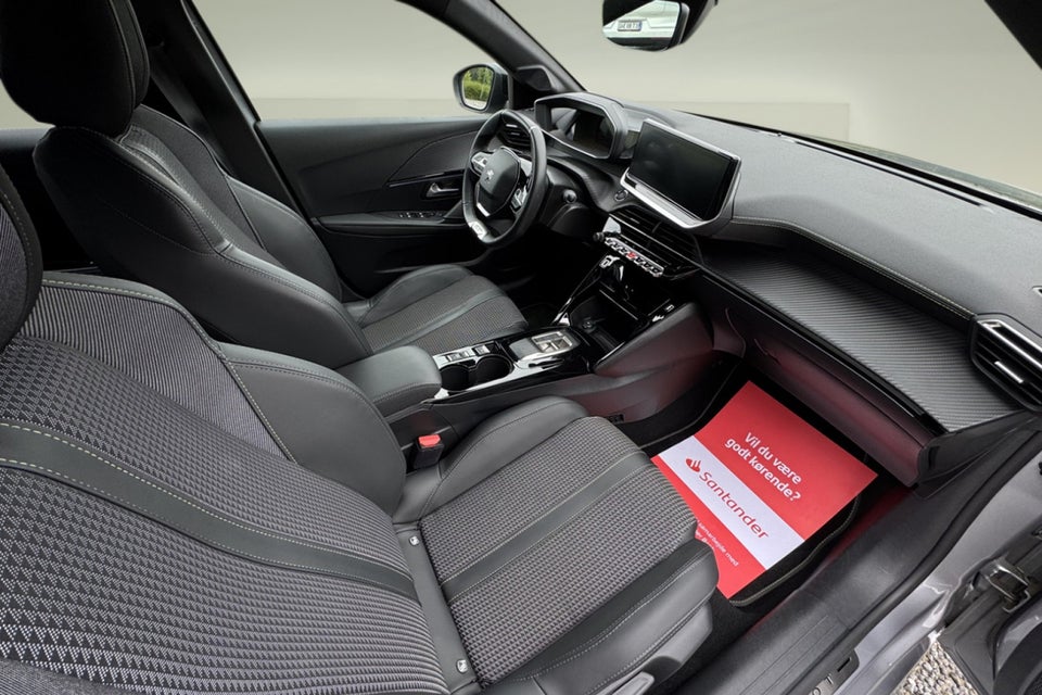 Peugeot e-208 50 GT 5d