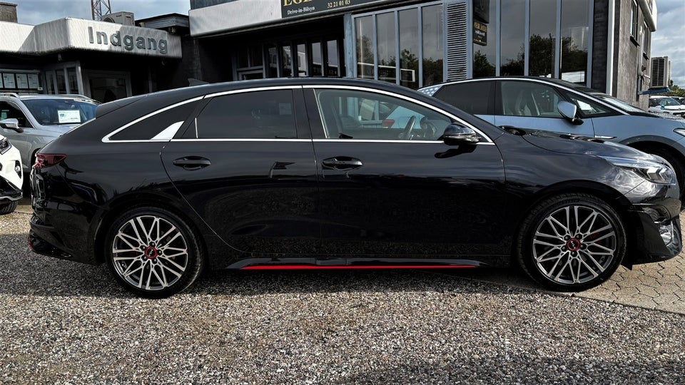 Kia ProCeed 1,6 T-GDi GT DCT 5d