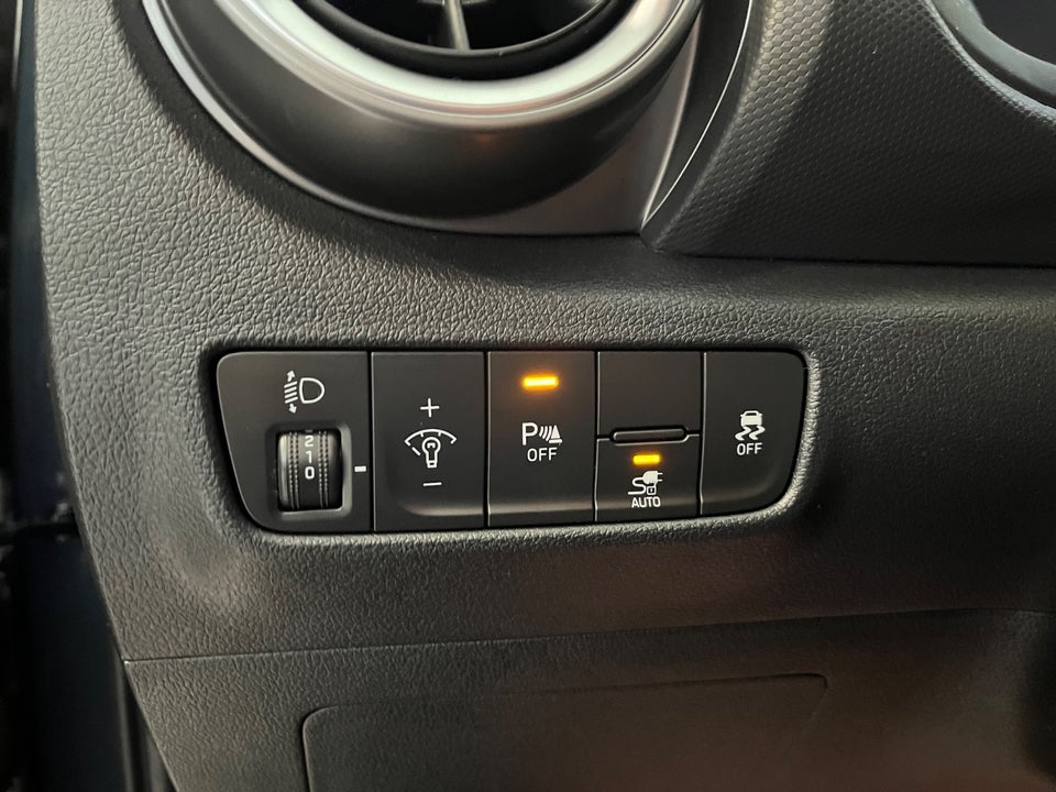 Hyundai Kona 39 EV Essential 5d