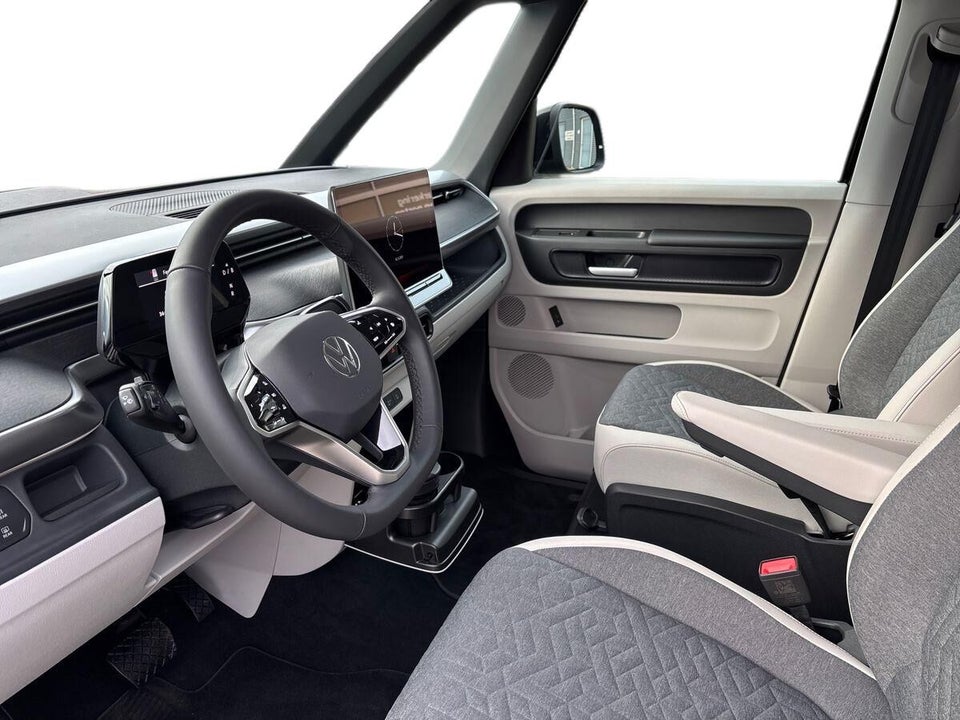 VW ID.Buzz 77 Pro SWB 5d