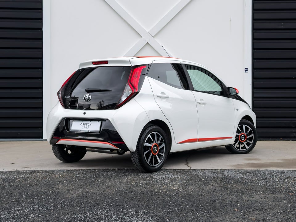 Toyota Aygo 1,0 VVT-i x-sky 5d