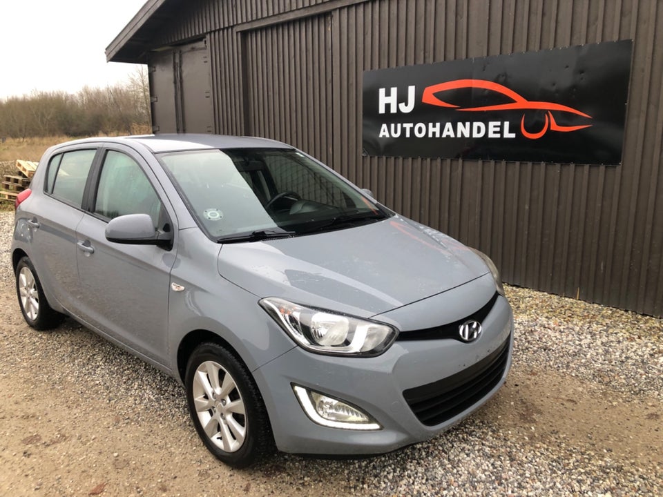 Hyundai i20 1,25 Classic XTR+ 5d