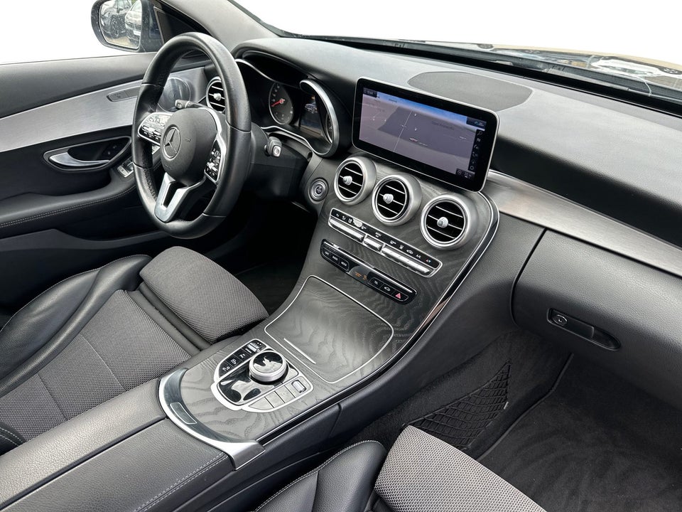 Mercedes C300 de 2,0 Avantgarde aut. 4d