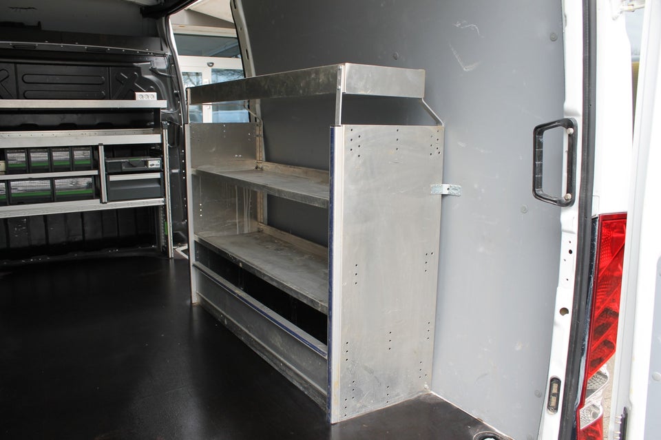 Iveco Daily 2,3 35S14 12m³ Van AG8
