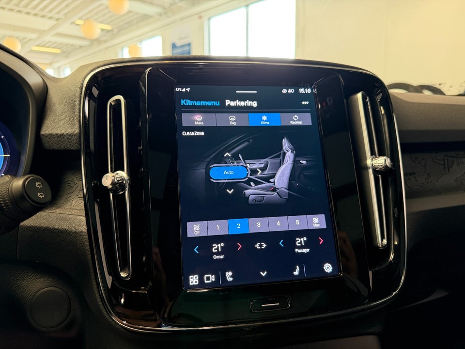 Volvo XC40 ReCharge Extended Range Ultimate 5d