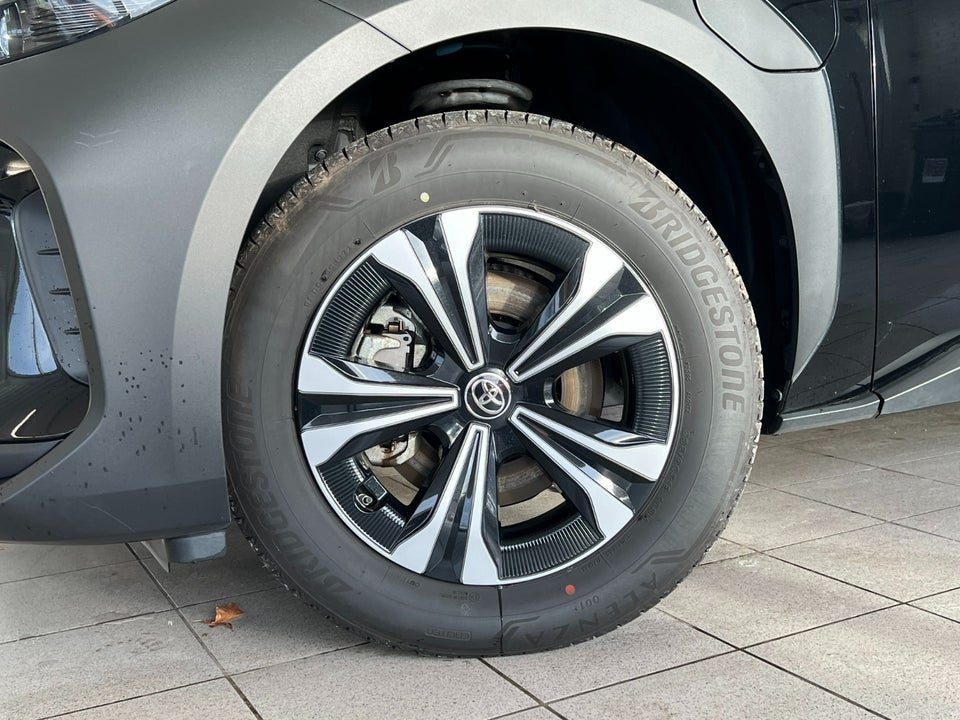 Toyota bZ4X Active 5d