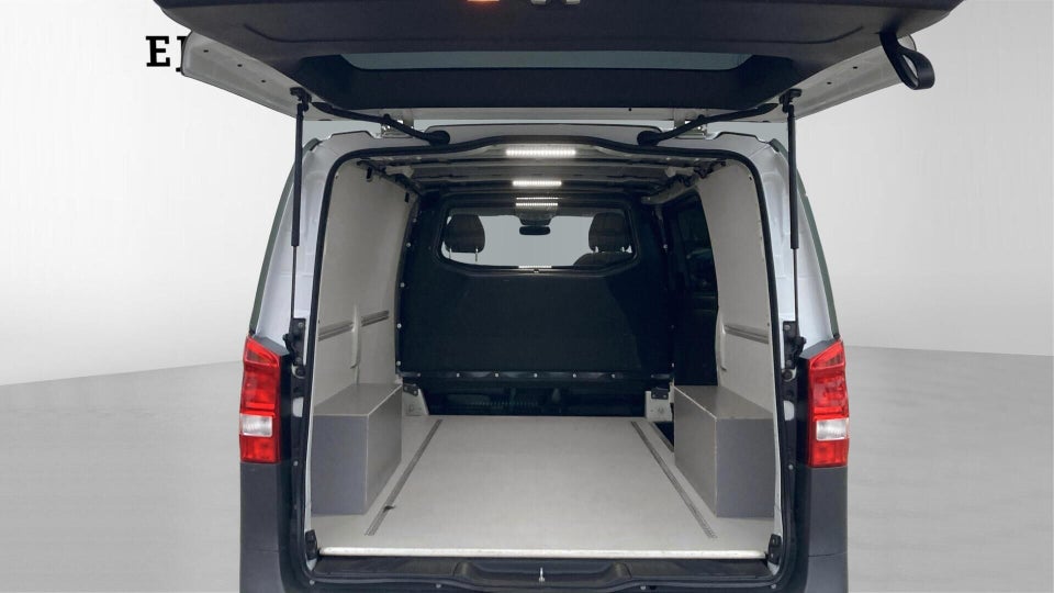 Mercedes eVito 129 Tourer PRO L Van
