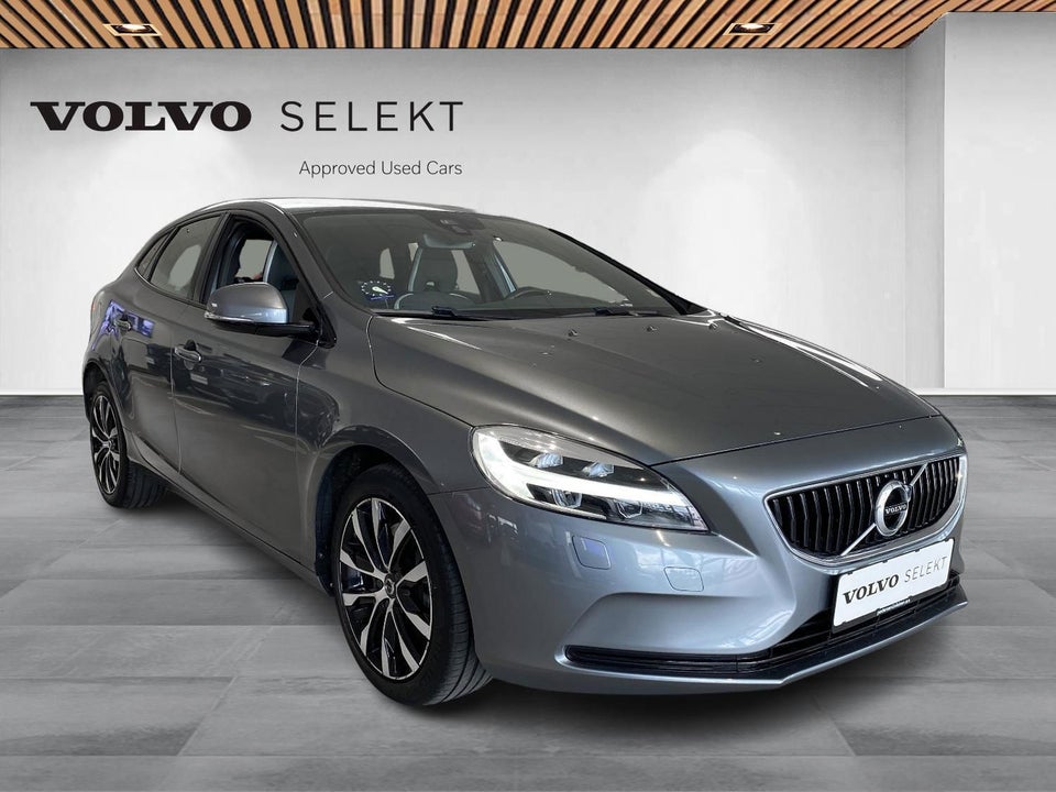 Volvo V40 1,5 T3 152 Dynamic Edition aut. 5d