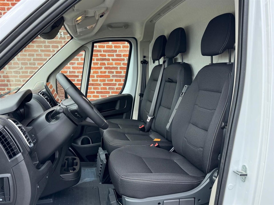 Fiat Ducato 35 Maxi 2,2 MJT 180 Kassevogn L4H3 Pro aut.