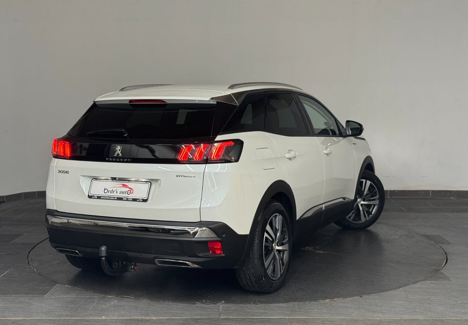 Peugeot 3008 1,6 Hybrid4 Allure Pack Limited EAT8 5d