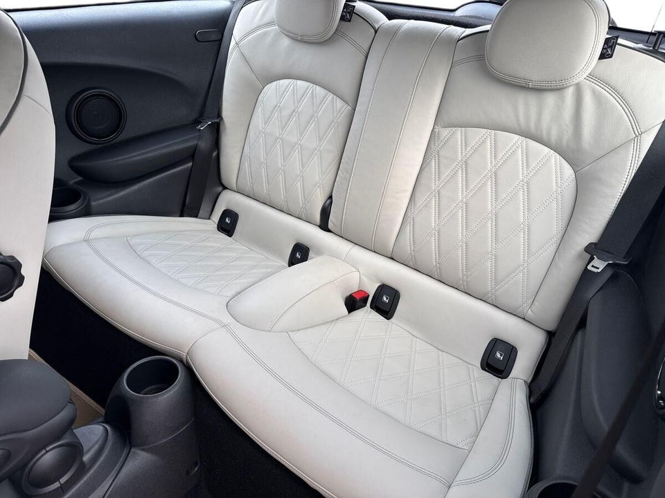 MINI Cooper SE Classic Trim 3d