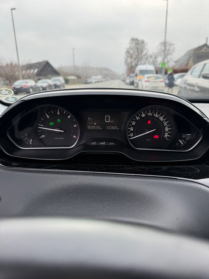 Peugeot 208 1,6 BlueHDi 100 Active 5d