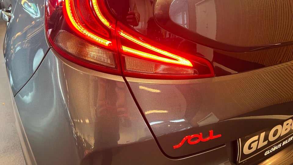 Kia e-Soul 64 Advance 5d