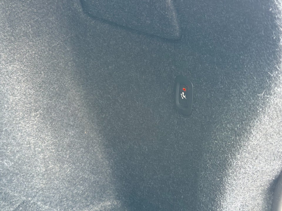 Volvo XC40 P6 ReCharge Core 5d