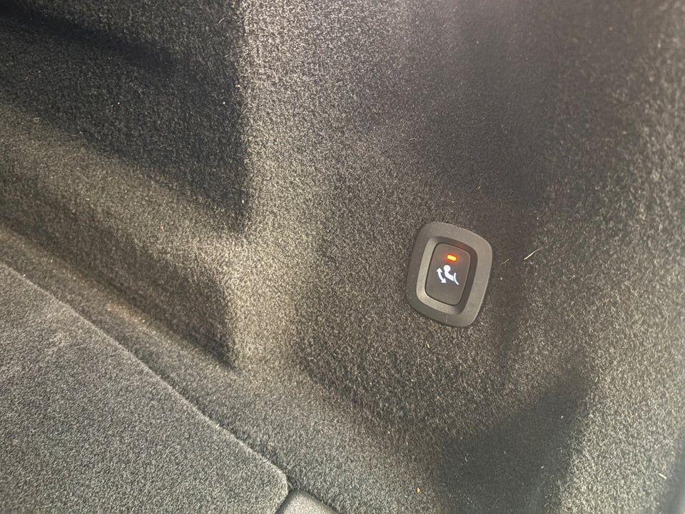 Volvo XC60 2,0 T8 ReCharge Inscription aut. AWD 5d