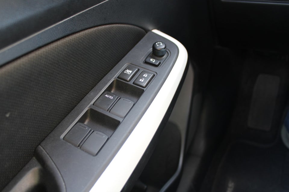 Suzuki Swift 1,0 Boosterjet SHVS Exclusive 5d