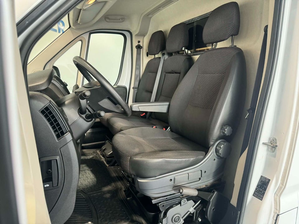 Citroën Jumper 33 2,2 BlueHDi 140 L2H2