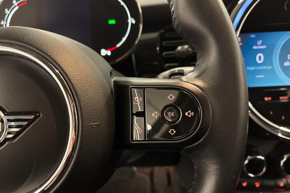 MINI Cooper 1,5 Essential aut. 5d