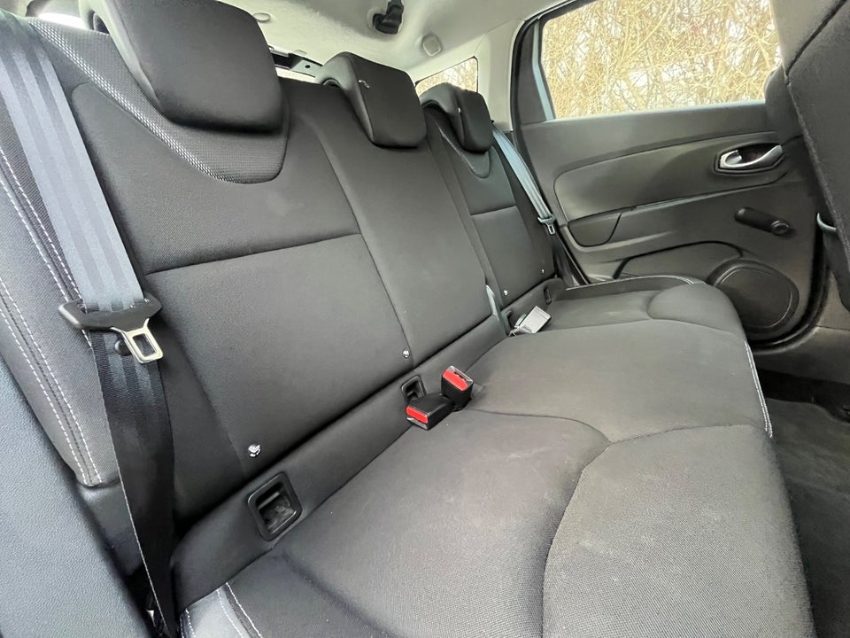 Renault Clio IV 0,9 TCe 90 Expression Sport Tourer 5d