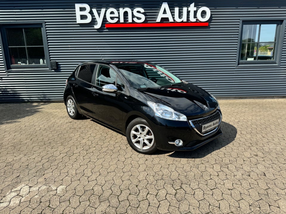 Peugeot 208 1,2 VTi Style 5d