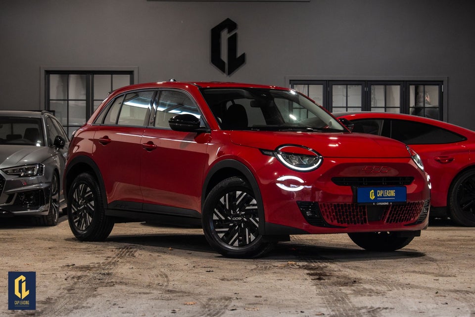 Fiat 600e 54 (RED) 5d