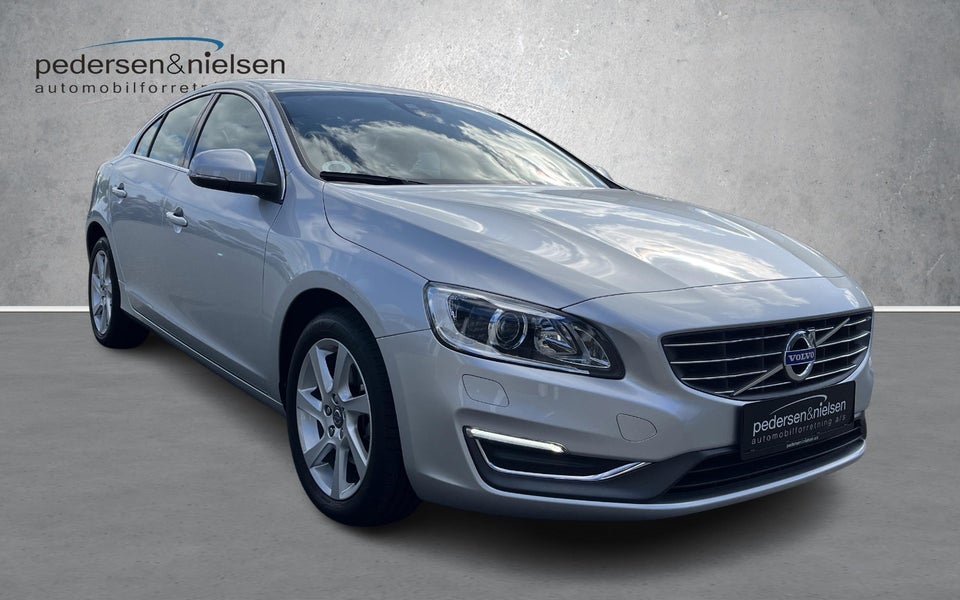 Volvo S60 1,6 T3 150 Momentum 4d