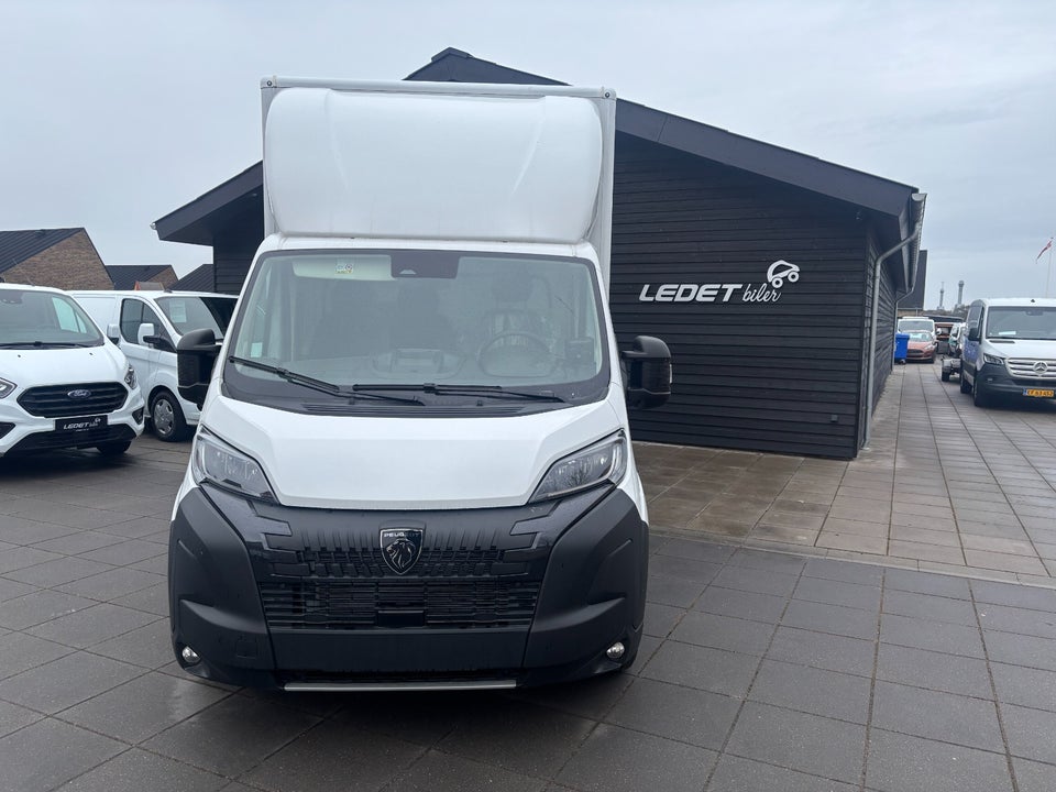 Peugeot Boxer 335 2,2 BlueHDi 140 L3 Premium EAT8 2d