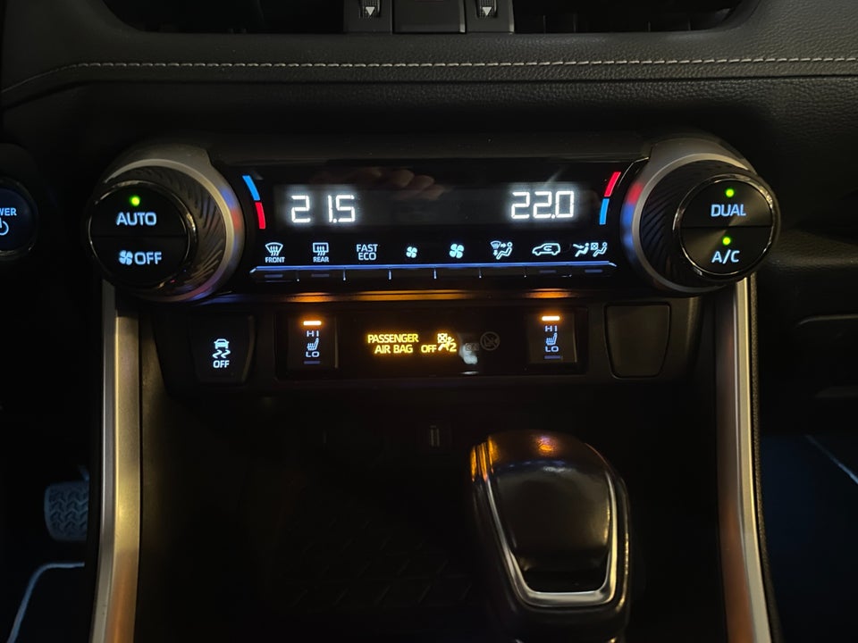 Toyota RAV4 2,5 Hybrid H3 Style MDS 5d