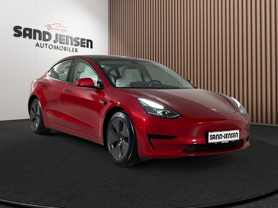 Tesla Model 3 Standard Range+ RWD 4d