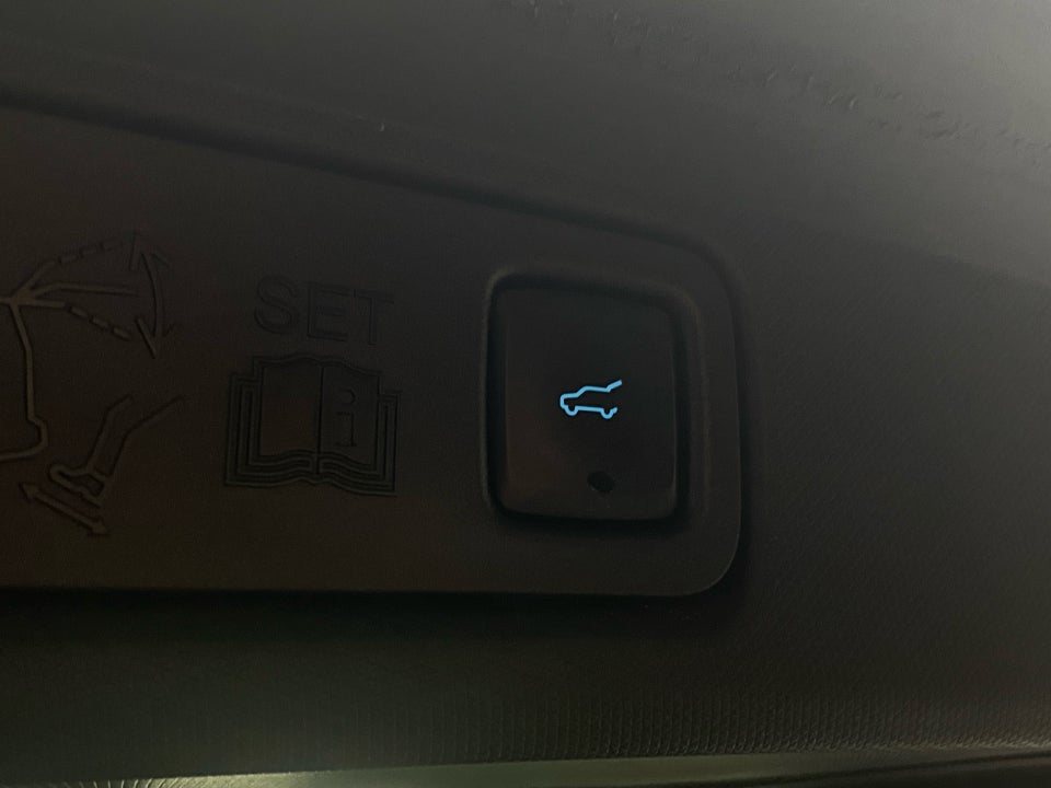 Ford Mustang Mach-E 88 First Edition Extended Range AWD 5d