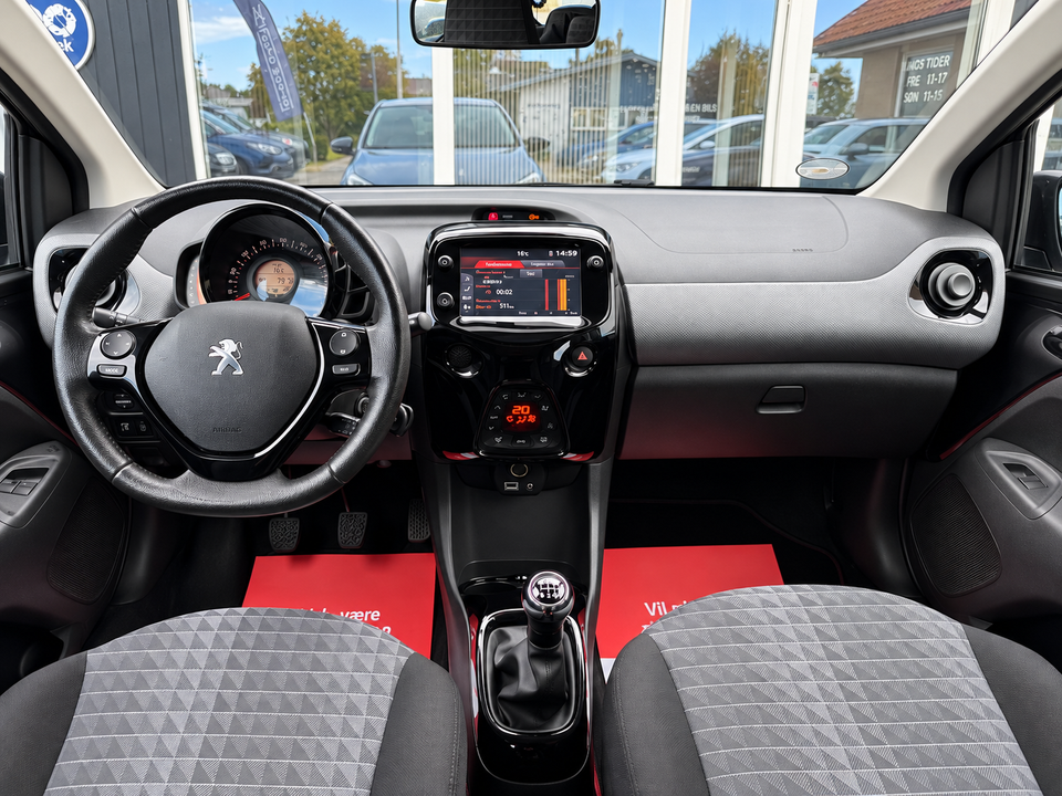 Peugeot 108 1,0 e-VTi 72 Selection Tech 5d