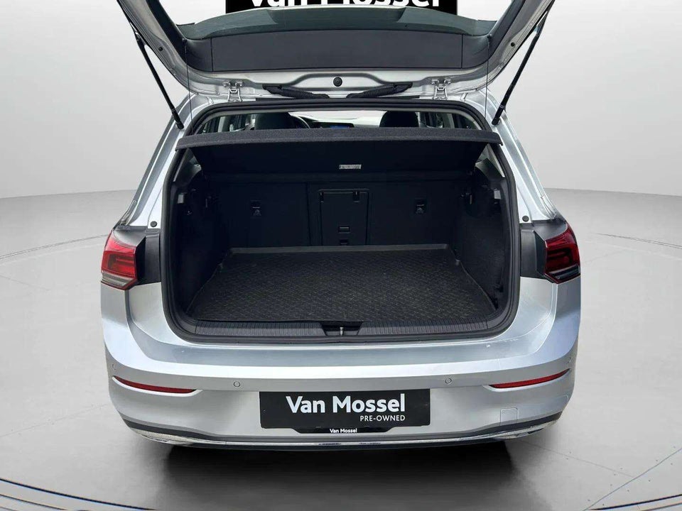 VW Golf VIII 1,4 eHybrid DSG 5d