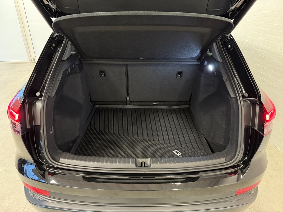 Audi Q4 e-tron 40 Advanced 5d