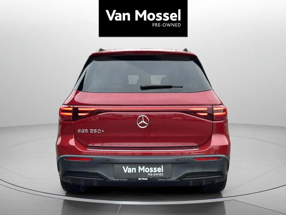 Mercedes EQB250+ AMG Line 5d