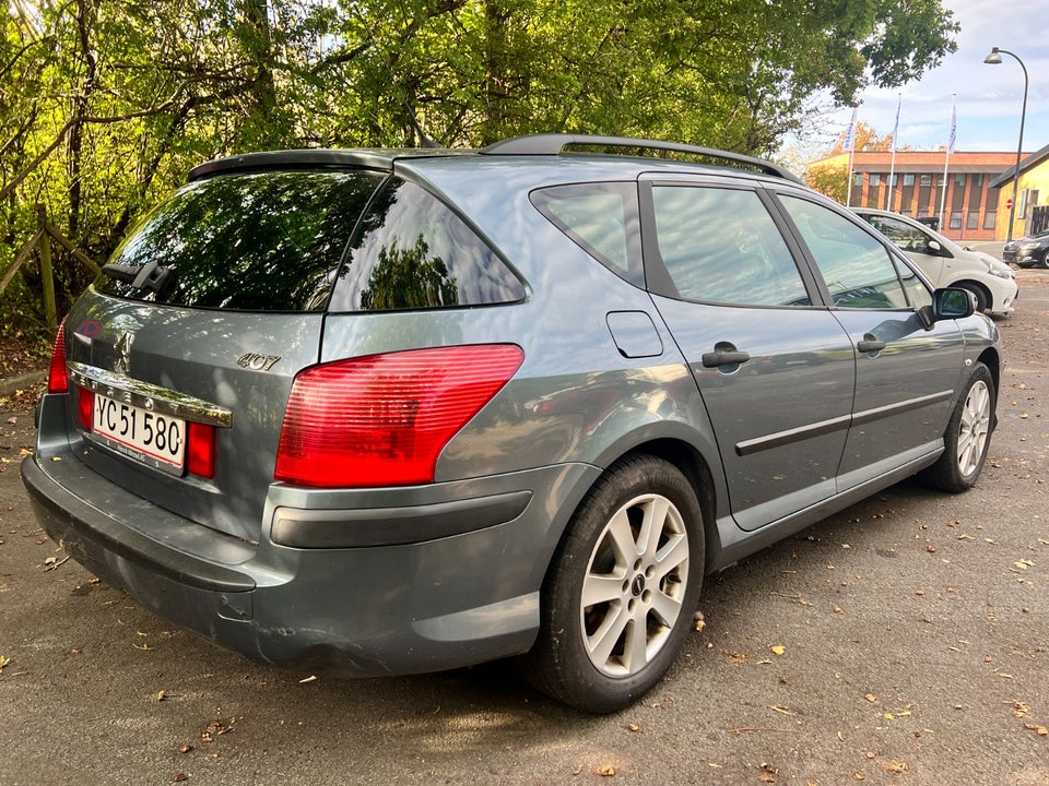 Peugeot 407 2,0 XR stc. 5d