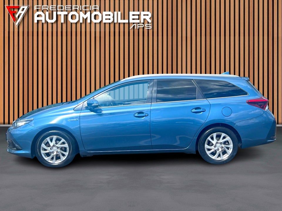Toyota Auris 1,8 Hybrid H2 Comfort CVT 5d
