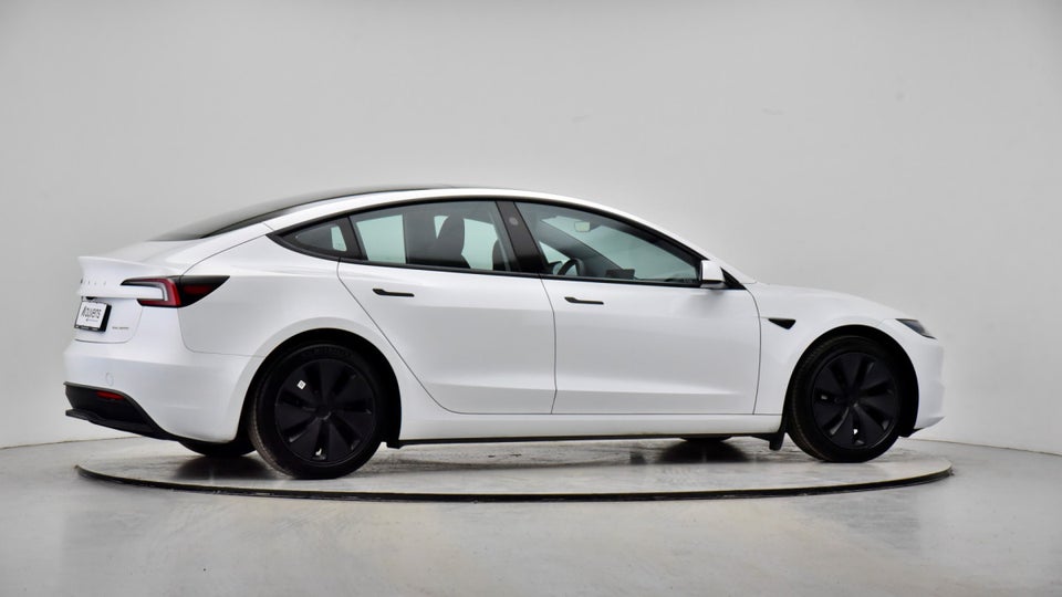 Tesla Model 3 Long Range AWD 4d