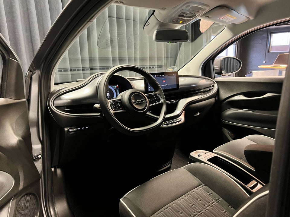 Fiat 500e 42 Icon 3d