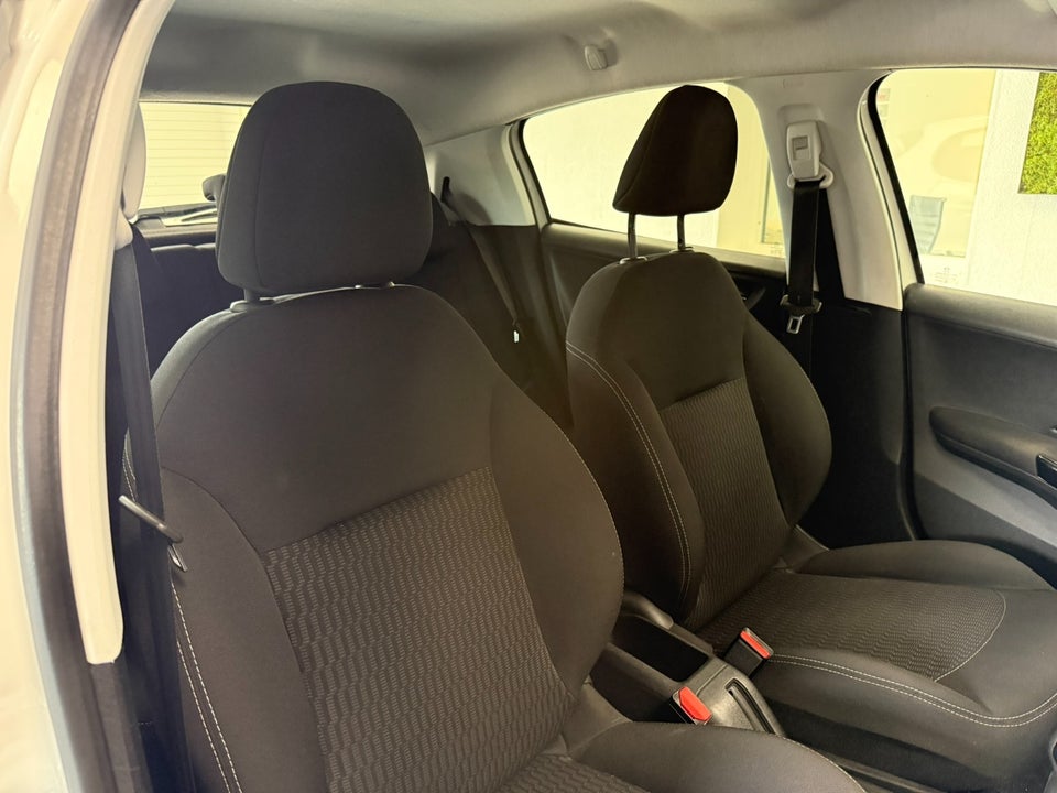 Peugeot 208 1,6 BlueHDi 100 Active 5d