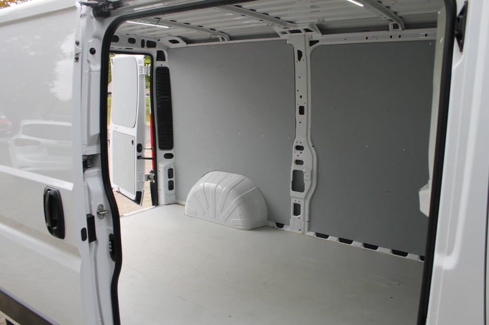 Fiat Ducato 30 2,3 MJT 140 Kassevogn L2H1 Pro